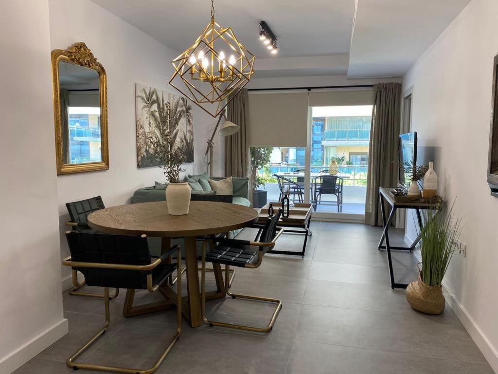 Roy Boston Marbella By Florentia Homes Eksteriør billede