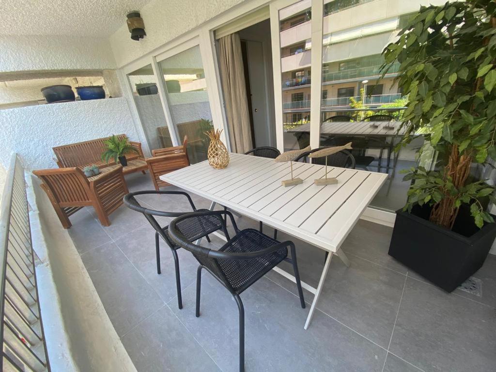 Roy Boston Marbella By Florentia Homes Eksteriør billede